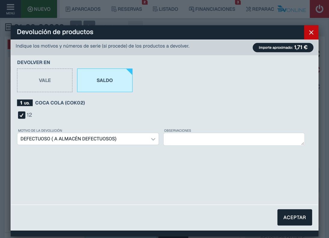 Formulario Devolución de productos con SALDO seleccionado, lote 12 marcado y motivo de devolución visible